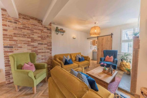 Teapot Cottage in Ennerdale - Hot tub Pizza Oven Log Burner